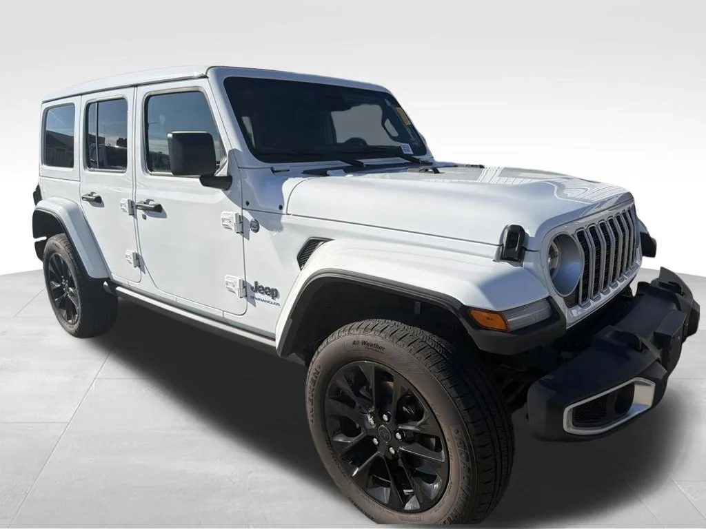 Used 2025 White Jeep Sahara 4xe image 16