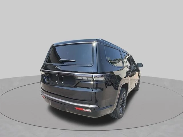 New 2026 High Gloss Black Exterior Paint Jeep Summit Obsidian image 3
