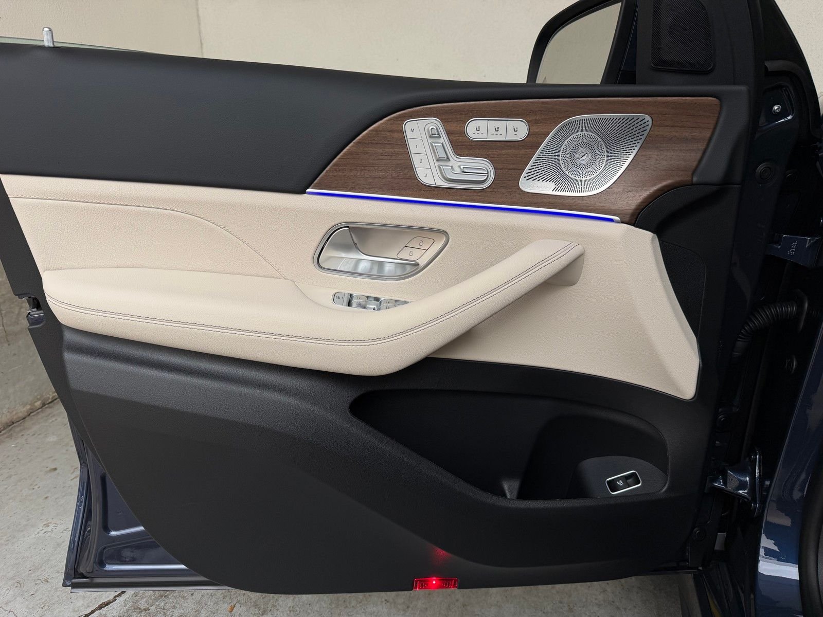 New 2026 Twilight Blue Metallic Mercedes-Benz GLE 450 image 18