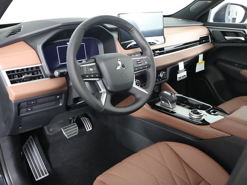 2025 Mitsubishi Outlander SEL - Photo 33