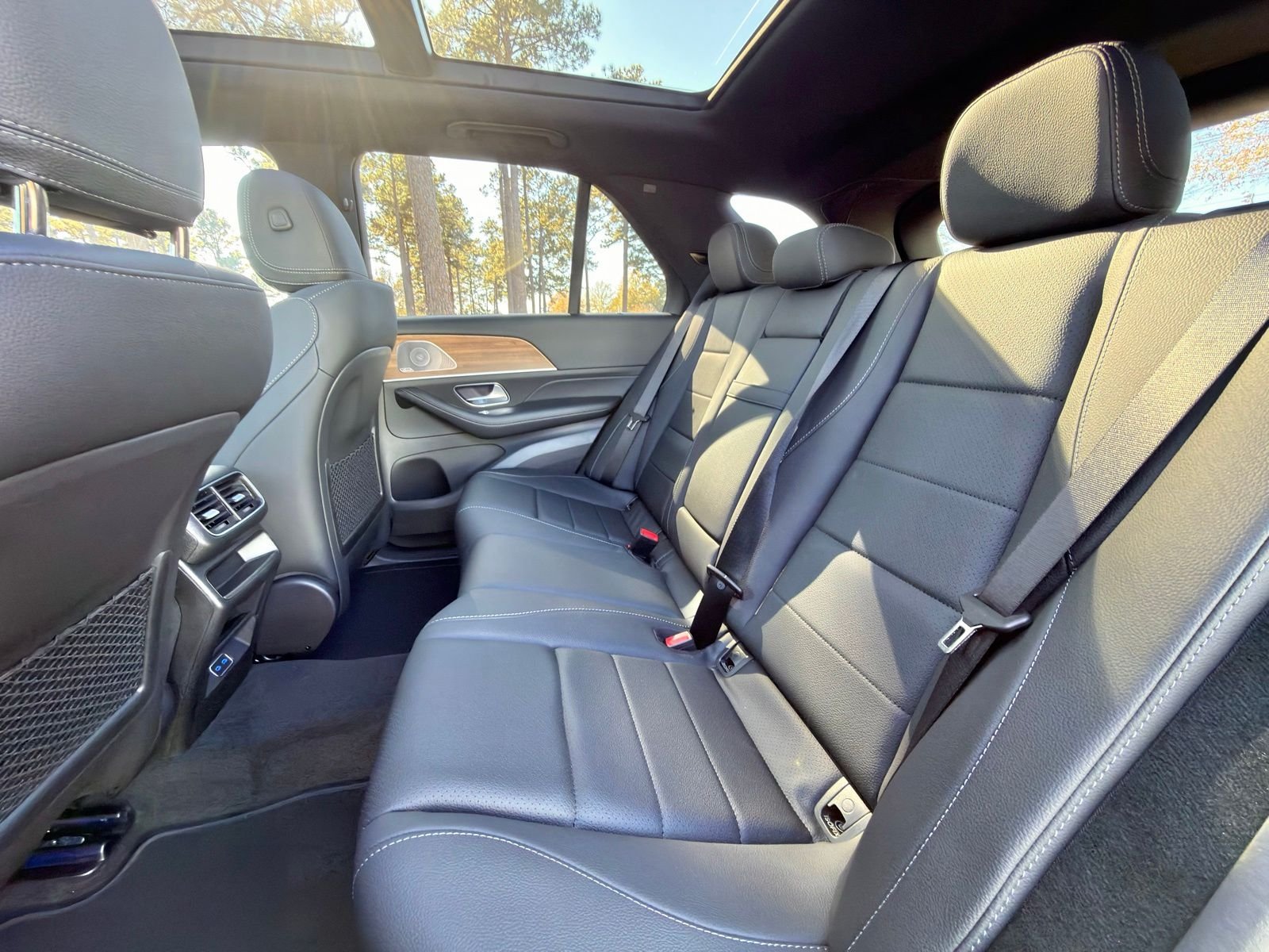 New 2026 Obsidian Black Metallic Mercedes-Benz GLE 350 image 14