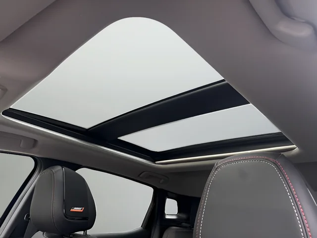 New 2026 Super Black Nissan SR image 18