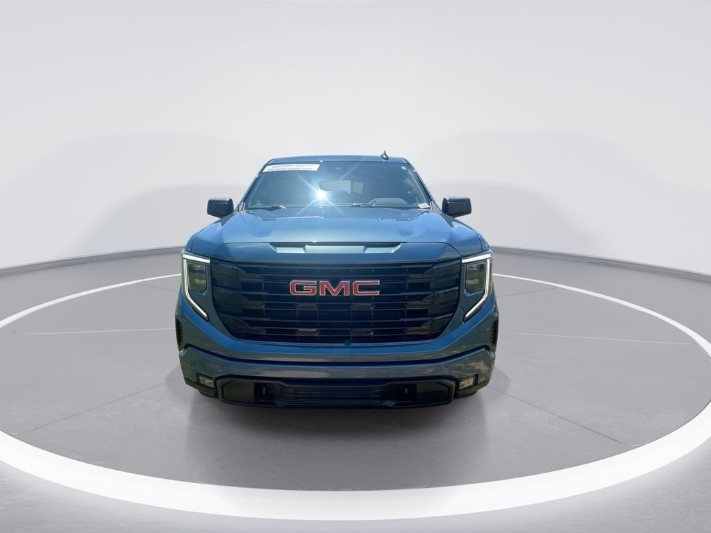 Used 2024 Blue GMC Elevation image 3