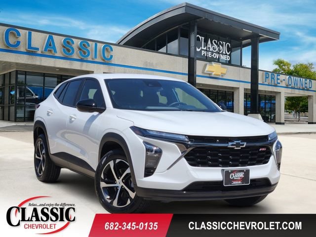 Used 2024 Summit White Chevrolet 1RS image 1