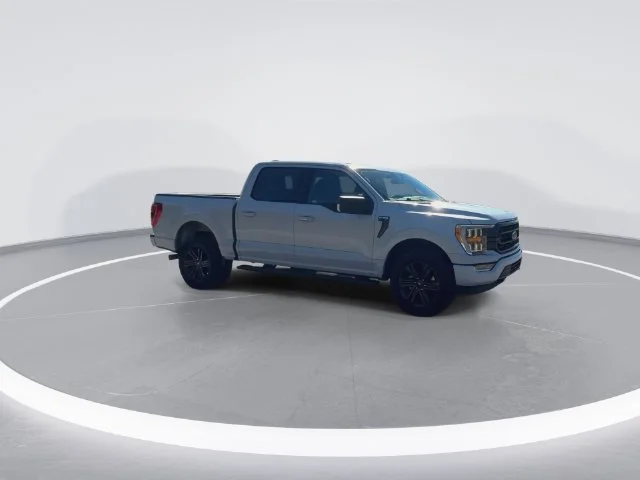 Used 2022 White Ford XLT image 13