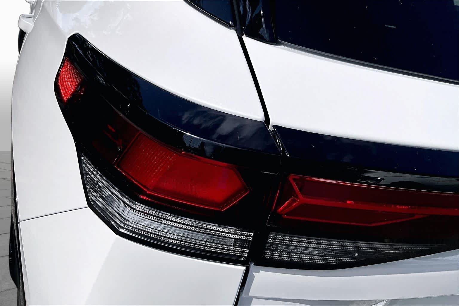 New 2026 Opal White w/Deep Black Roof Volkswagen SE R-Line FWD image 14