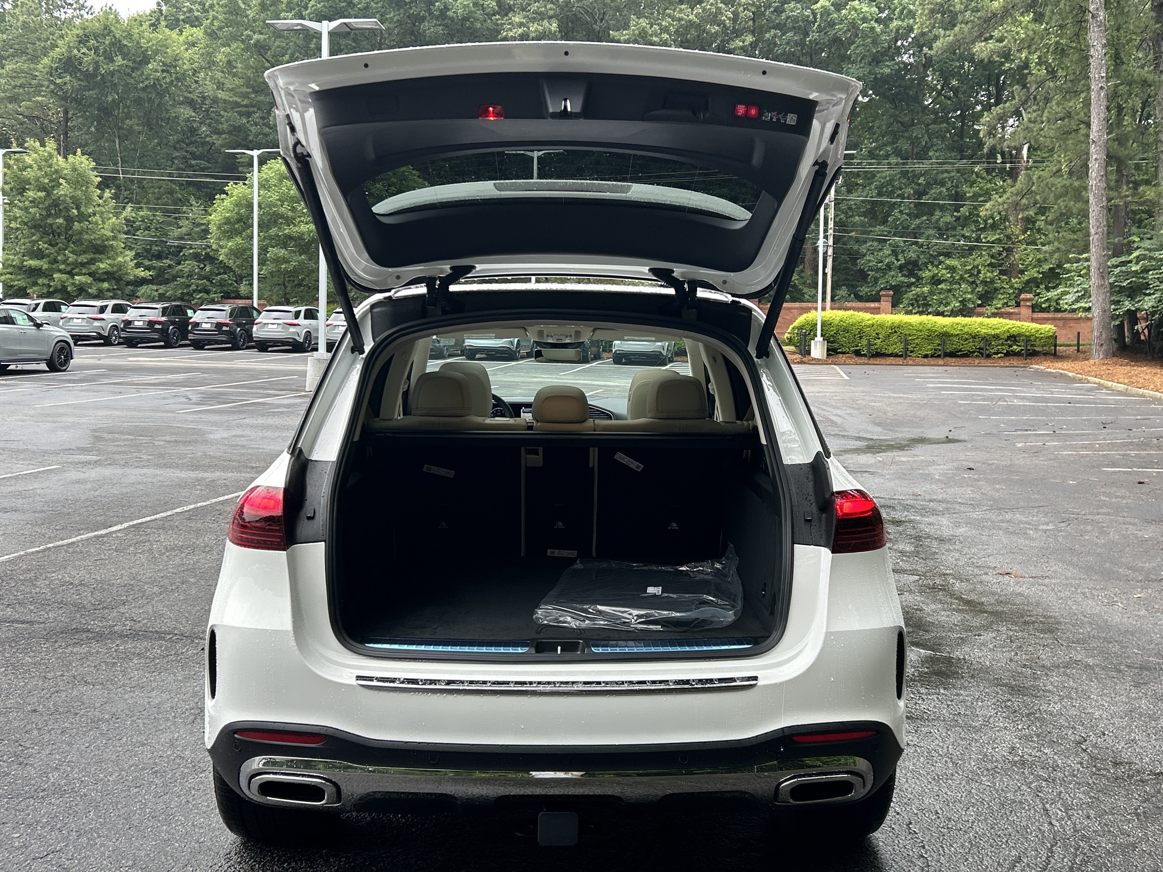New 2026 Polar White Mercedes-Benz GLE 350 4MATIC® SUV image 8