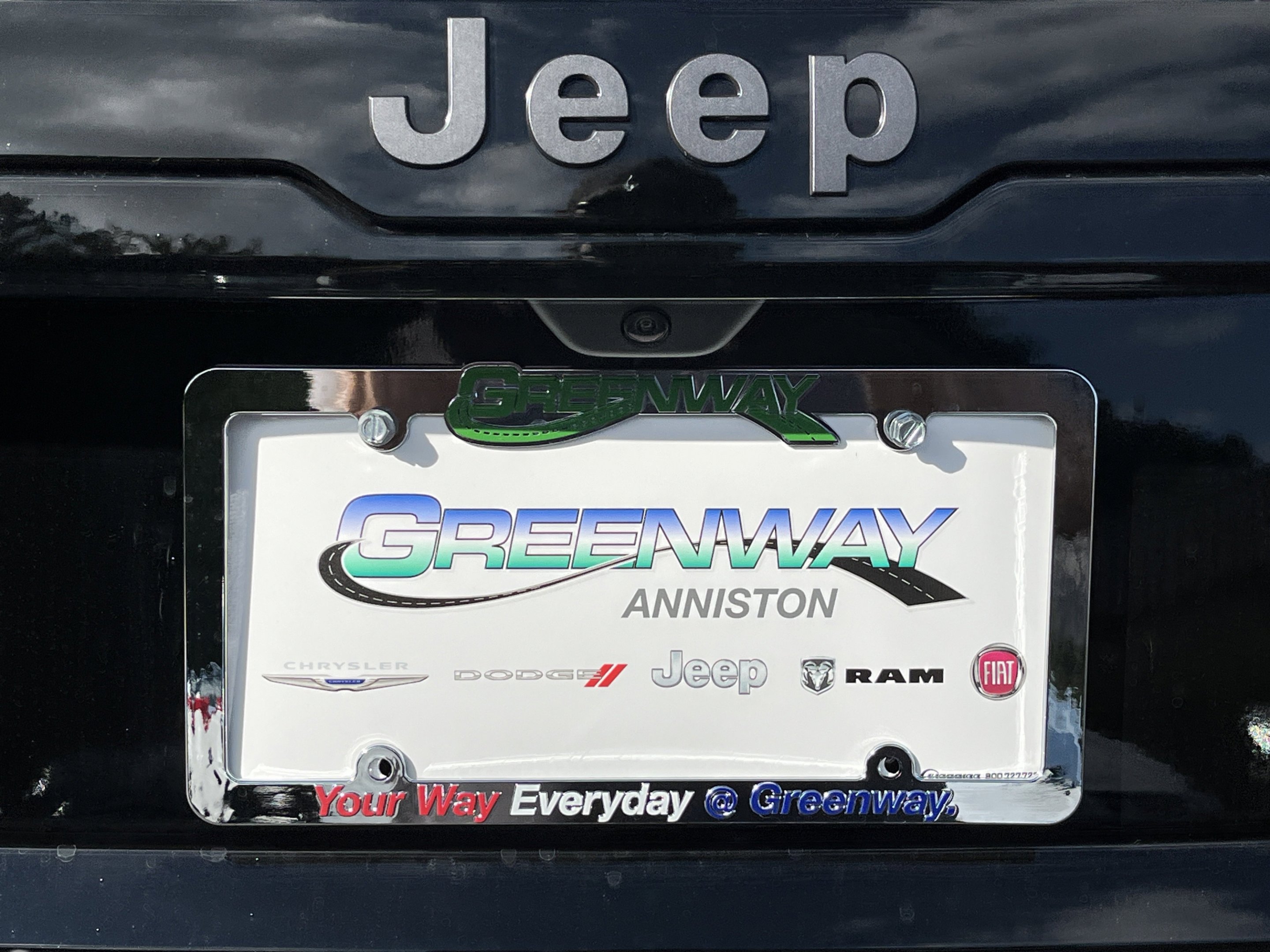 New 2026 Diamond Black Crystal Pearl-Coat Exterior Paint Jeep Overland image 32