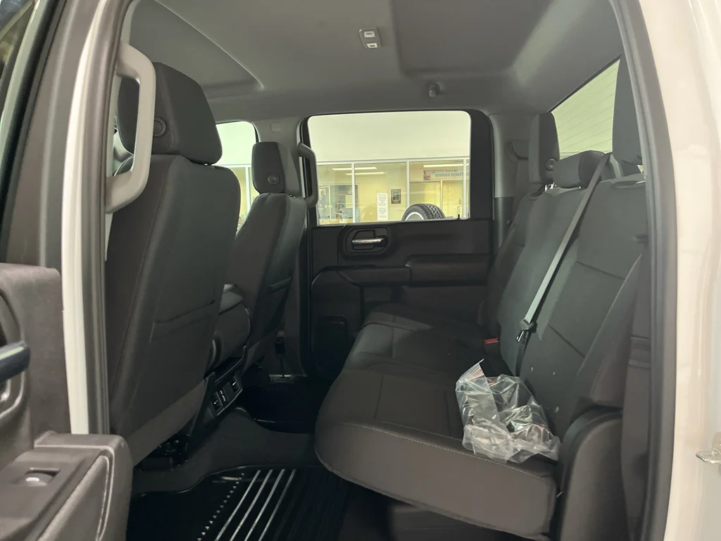 2026 Chevrolet Silverado 2500 HD Custom - Photo 13