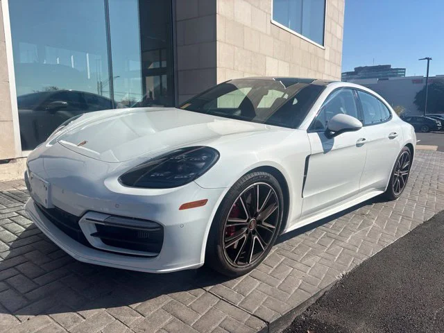 2021 Porsche Panamera GTS