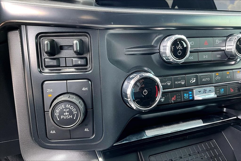 2025 Ford F-150 Platinum - Photo 18