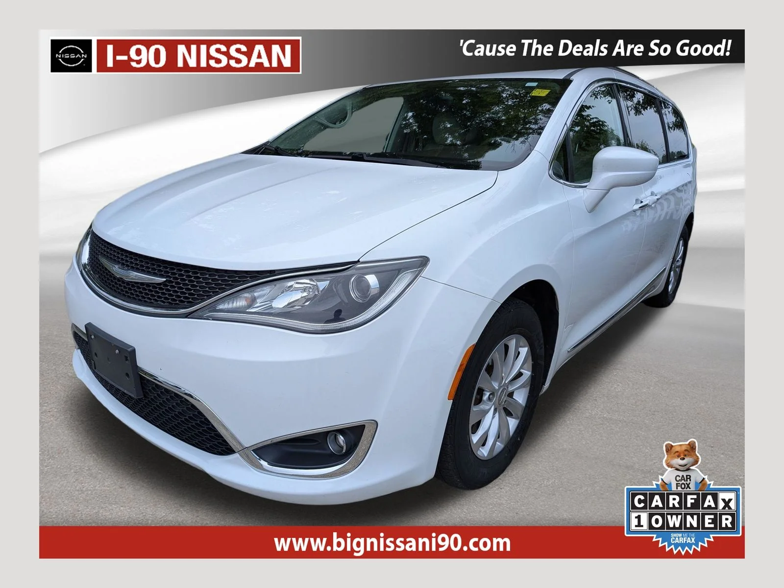 2018 Chrysler Pacifica Touring L's photo