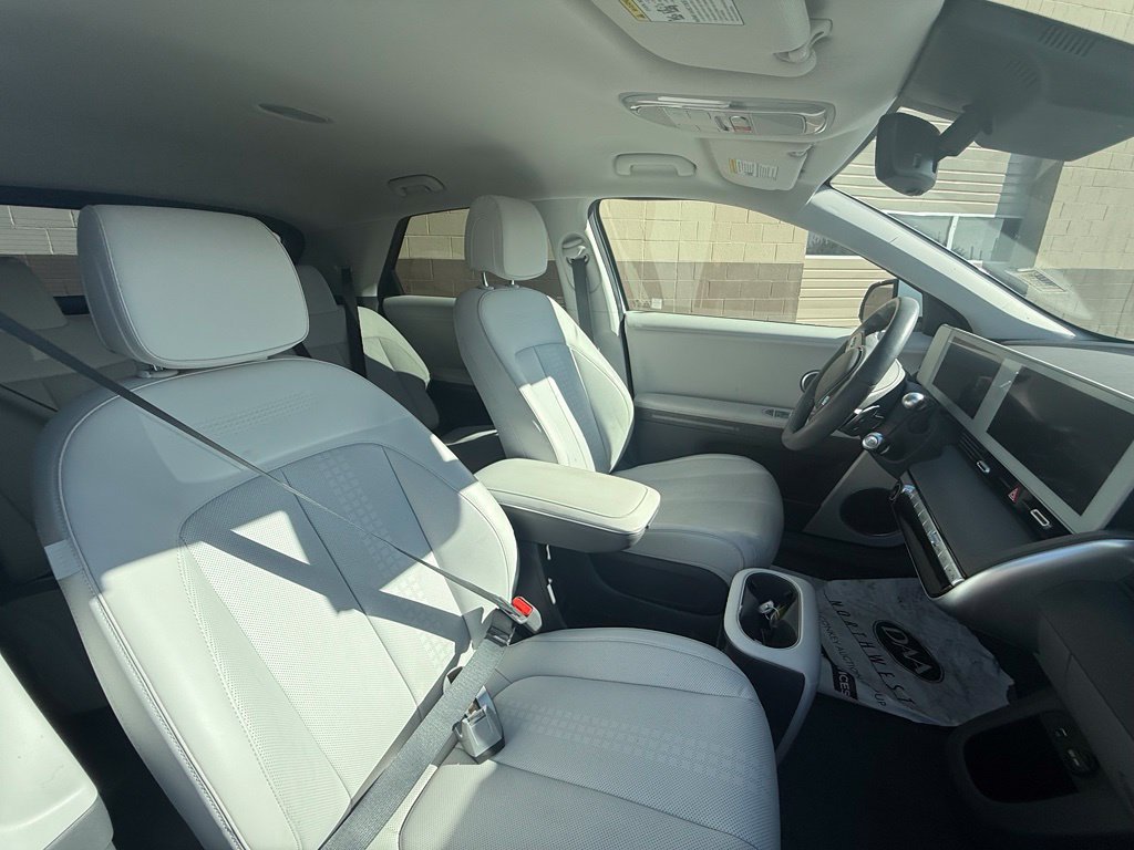 Used 2023 Atlas White Hyundai SEL image 13