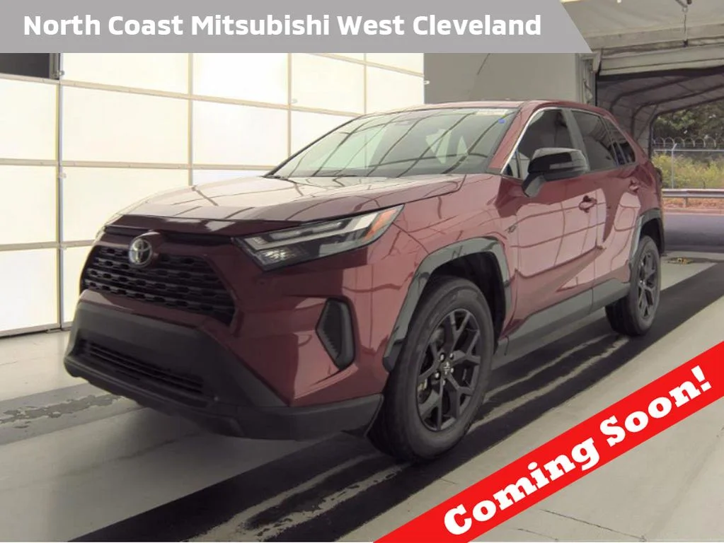 2025 Toyota RAV4 LE FWD's photo