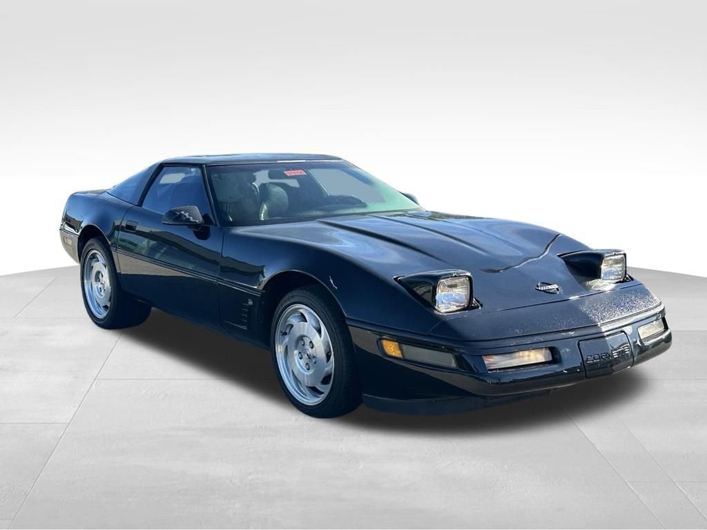 Used 1995  Chevrolet Base image 3