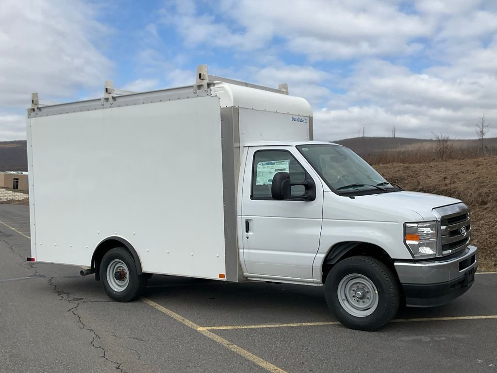 2026 Ford E-Series SRW E-350 Super Duty 138 in WB's photo