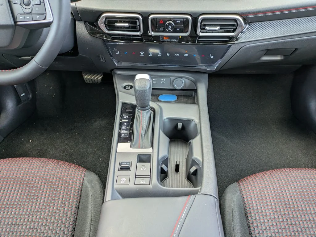 New 2027 Atlantic Gray Metallic / Super Black Two-tone Nissan SR image 18