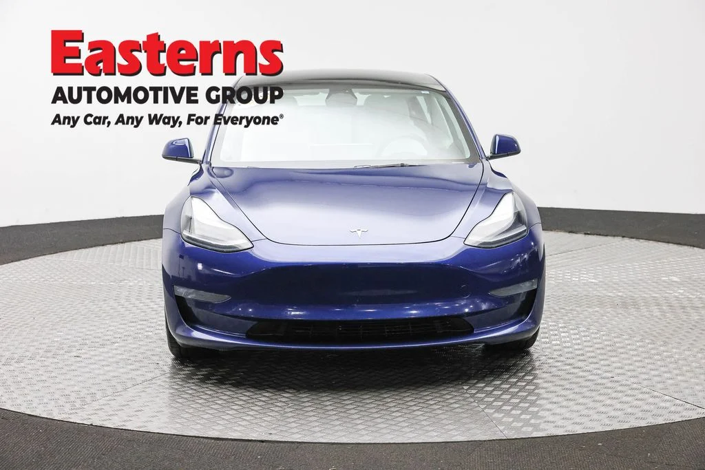 Used 2022 Blue Tesla Long Range image 2