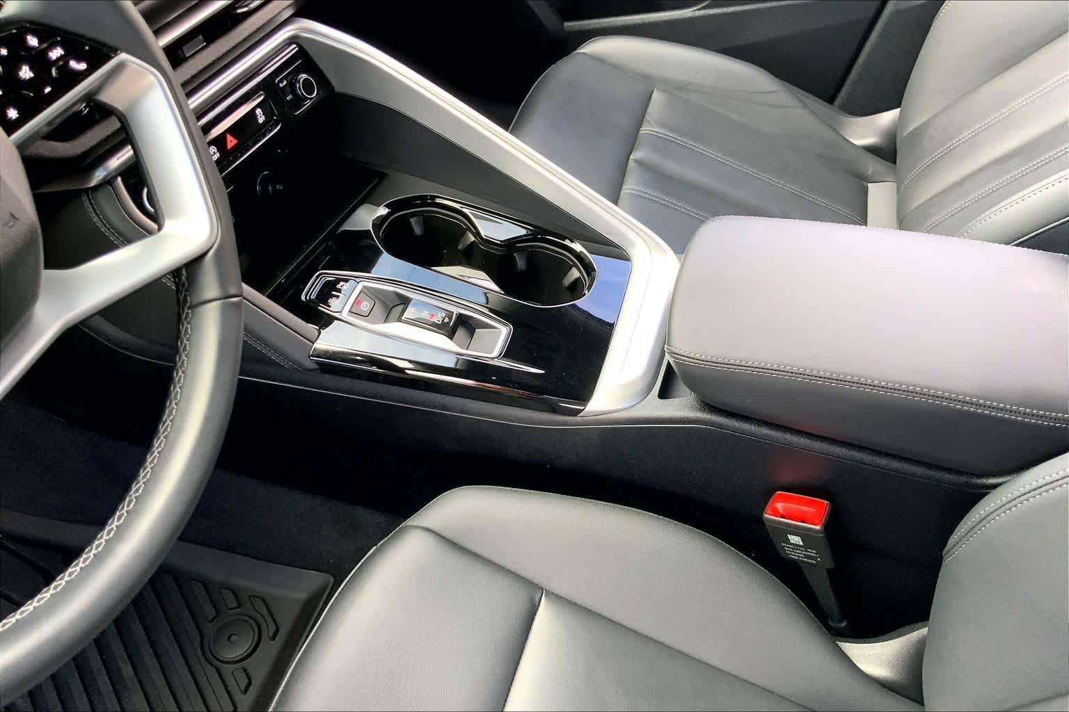 Used 2025 Tambora Gray Metallic Audi Premium Plus image 17