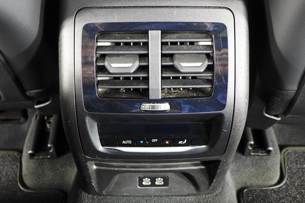 Used 2023 Black Sapphire Metallic BMW sDrive30i image 24