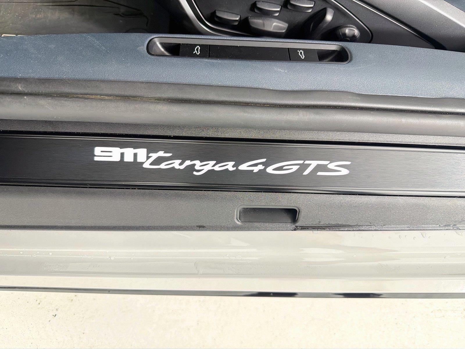 Used 2022 Chalk Porsche TARGA 4 GTS image 13