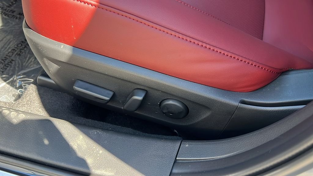 2025 Mazda Mazda3 Carbon Edition - Photo 17