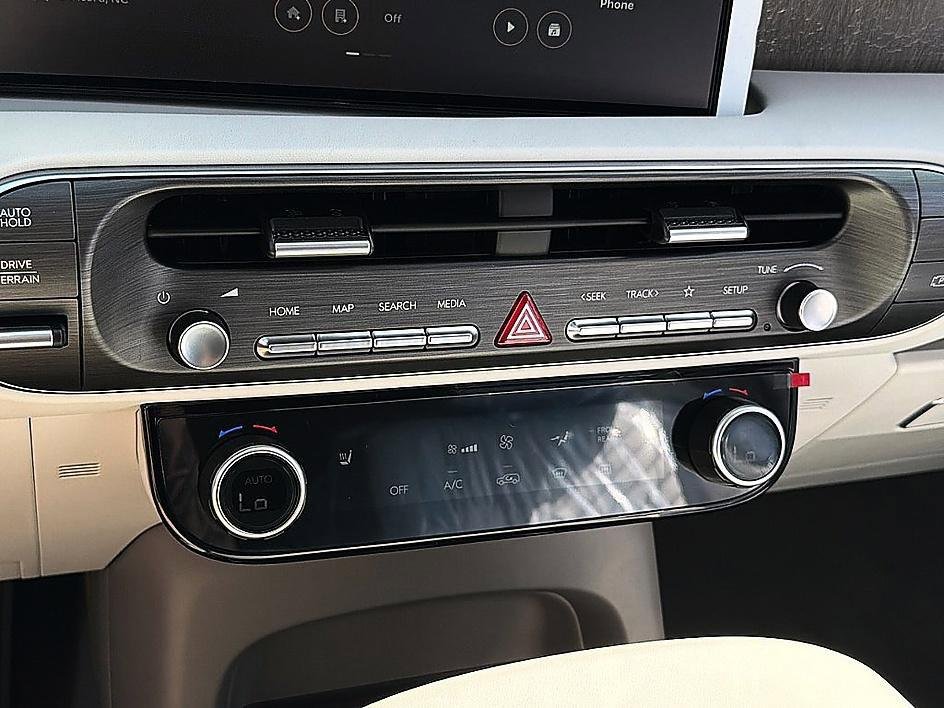 New 2026 Abyss Black Pearl Hyundai SEL AWD image 25