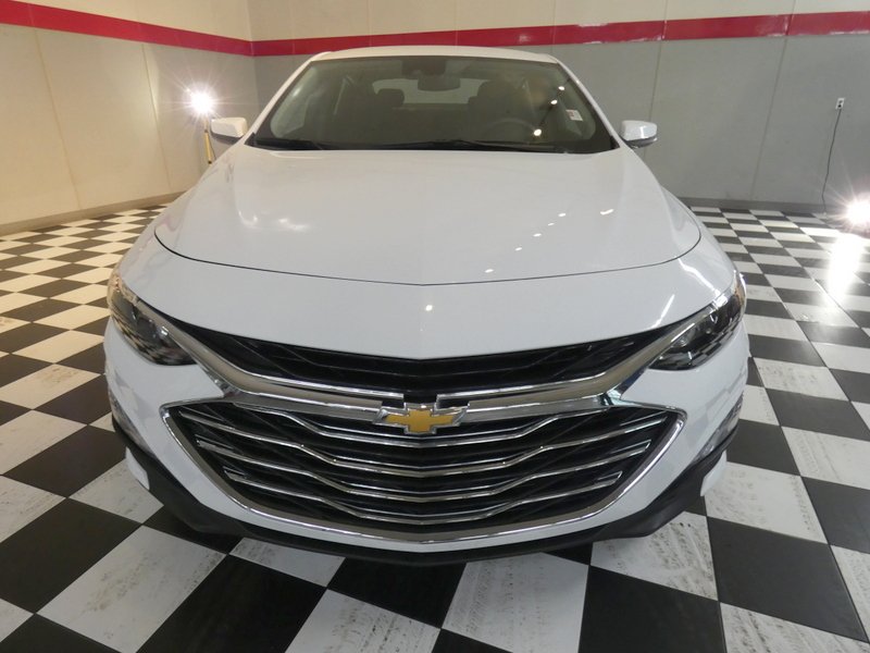 Used 2024 Chevrolet Malibu 1LT with VIN 1G1ZD5ST8RF173008 for sale in Clinton, IL
