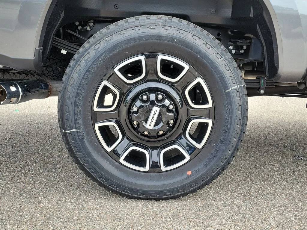 2026 Ford F-250 Super Duty Platinum - Photo 6