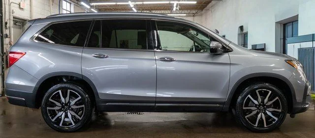 Used 2020 Gray Honda Touring image 5