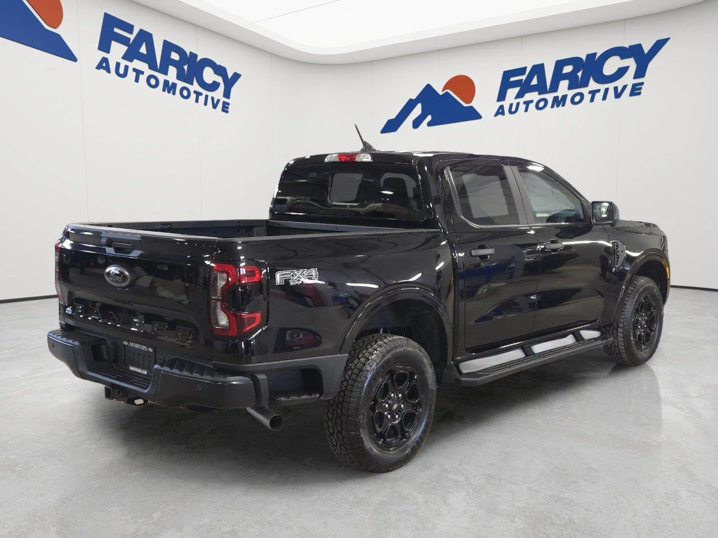 Used 2026 Shadow Black Ford XLT image 6