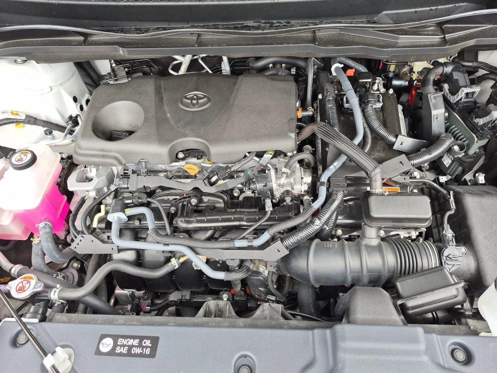 Used 2025 Wind Chill Pearl Toyota XLE image 40