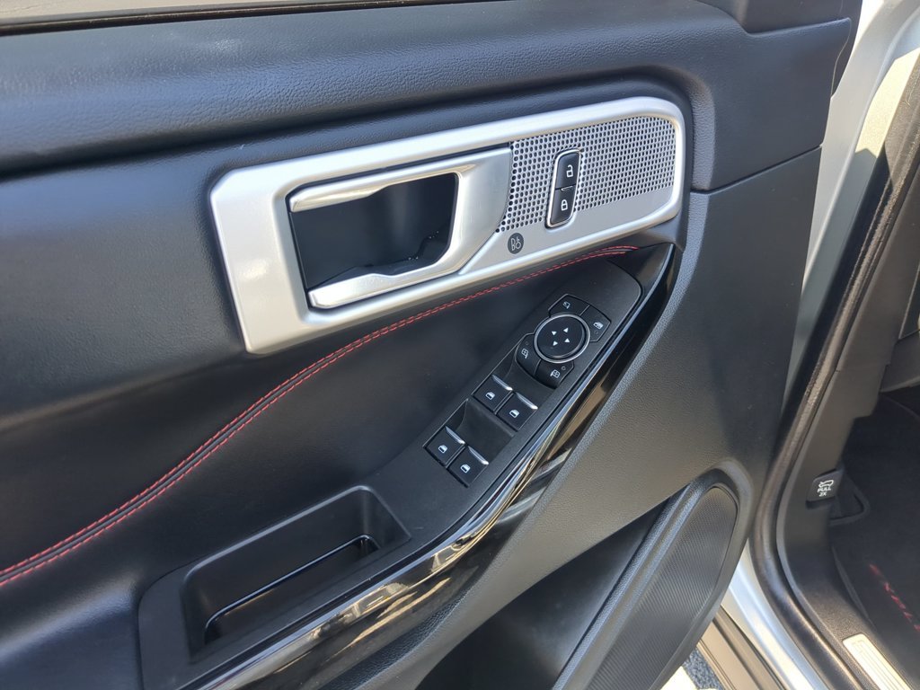 Used 2023  Ford ST-Line image 12