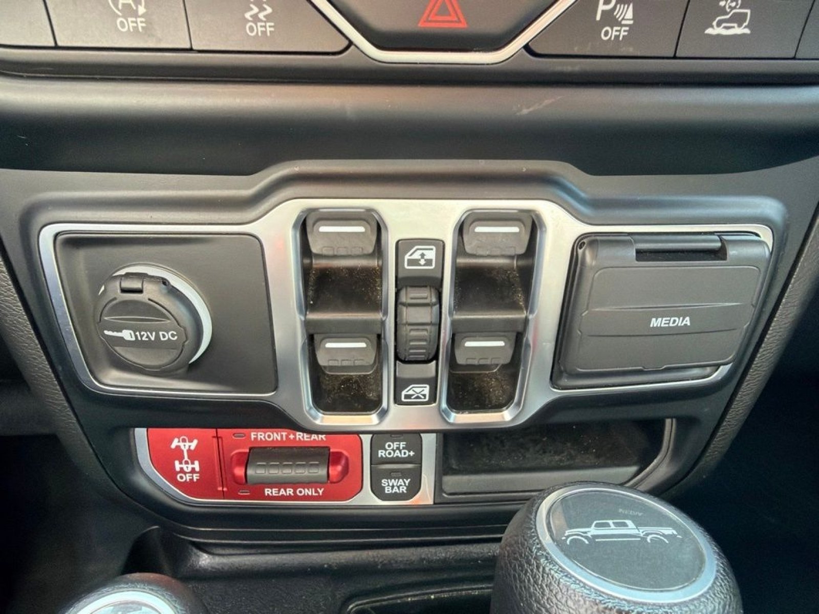 Used 2023 Black Clearcoat Jeep Rubicon image 19