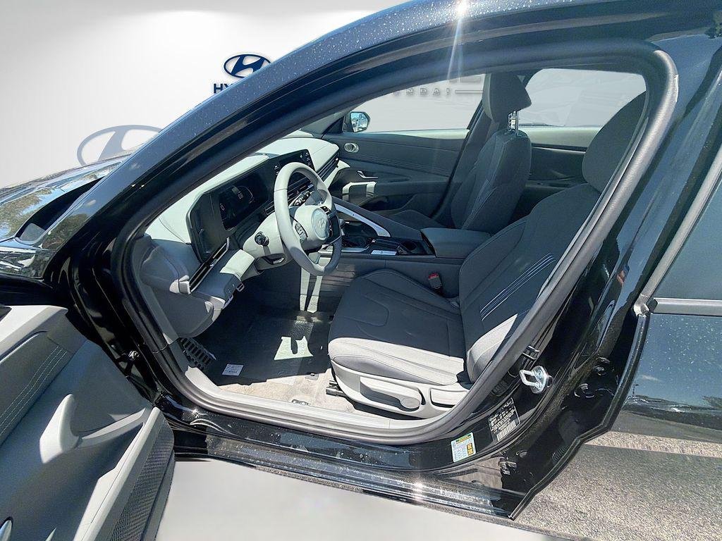 New 2026 Abyss Black Hyundai SEL Sport image 14