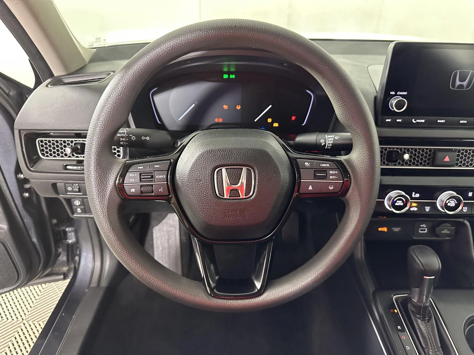Used 2023 Meteorite Gray Metallic Honda LX image 16