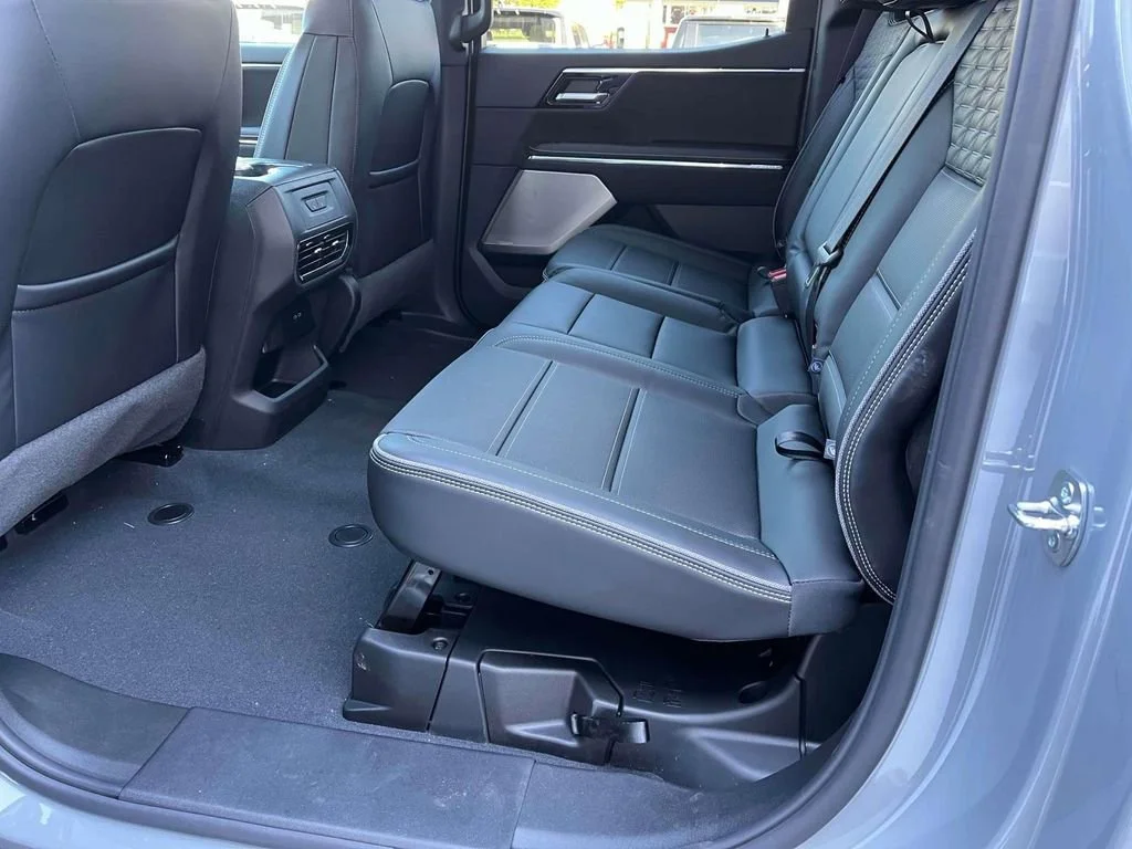 2025 GMC Sierra EV Denali - Photo 17