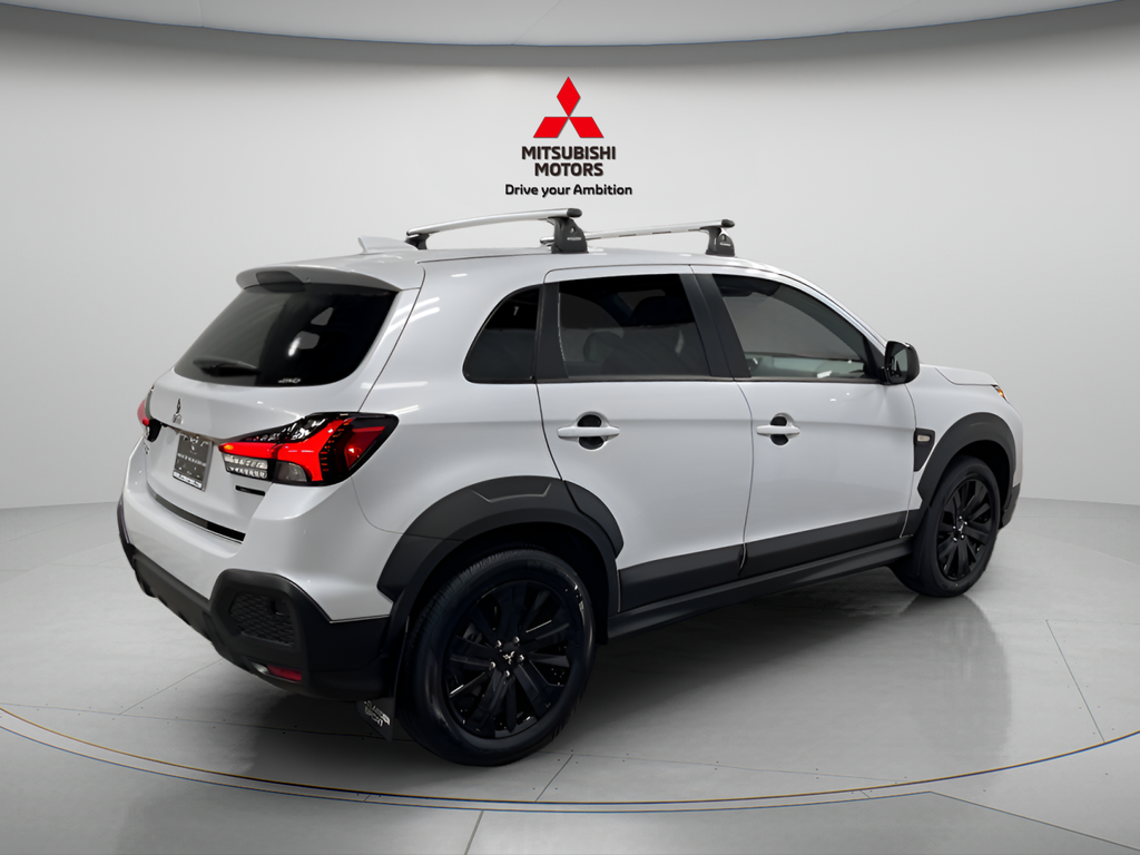 New 2026 White Diamond Mitsubishi  image 3