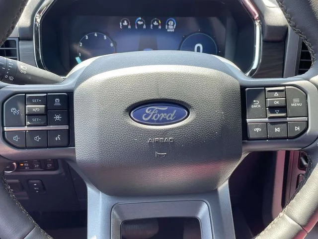 New 2026 Oxford White Ford Lariat image 8