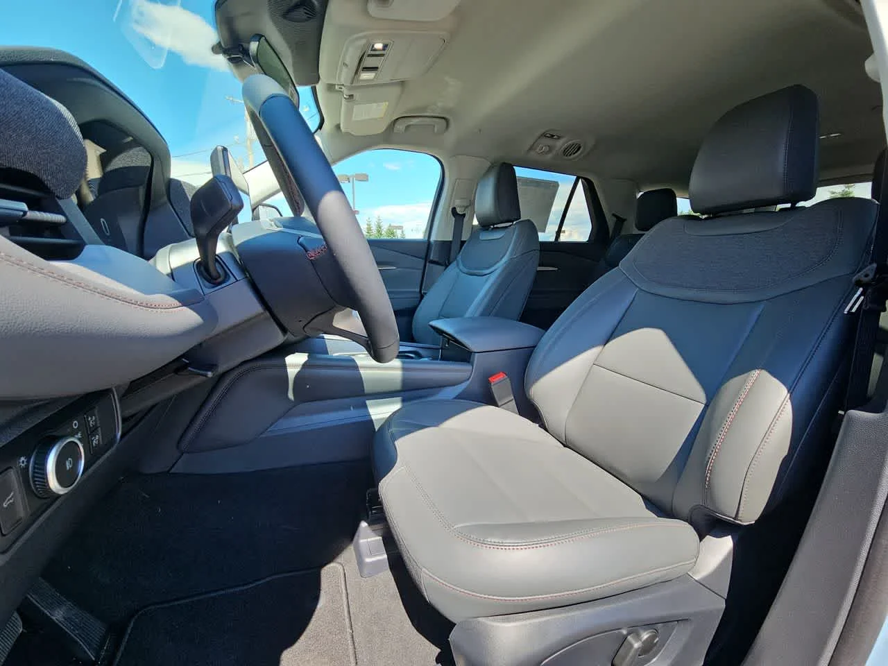 New 2026 Vapor Blue Metallic Ford Active image 12