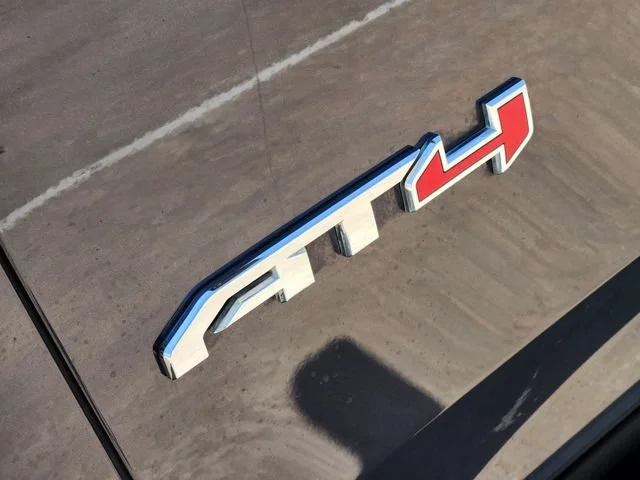 Used 2023 TITANIUM RUSH METALLIC GMC AT4 image 12