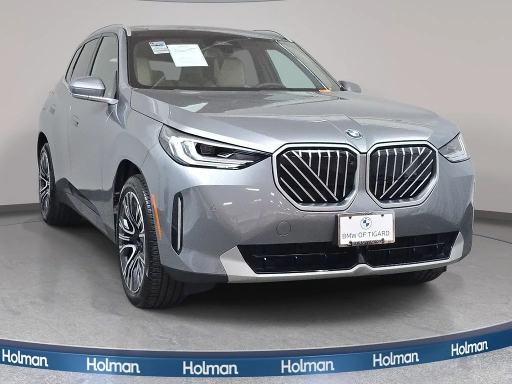 Used 2025 Skyscraper Gray Metallic BMW 30 xDrive image 3