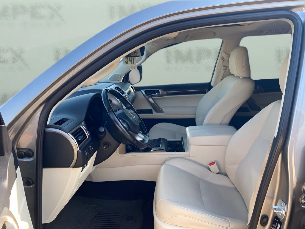 Used 2021  Lexus GX 460 Premium image 9
