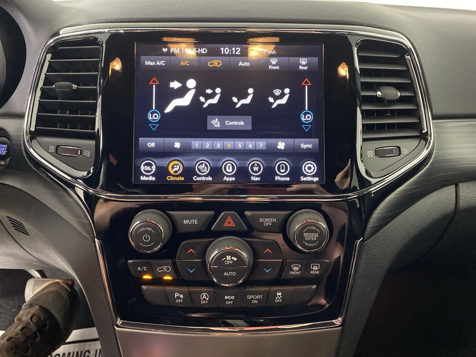Used 2020 Diamond Black Crystal Pearlcoat Jeep North image 25