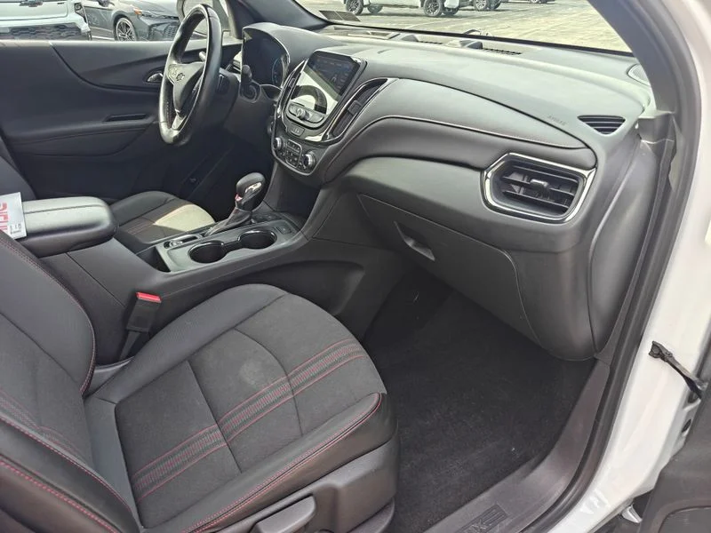 Used 2022 White Chevrolet RS image 22