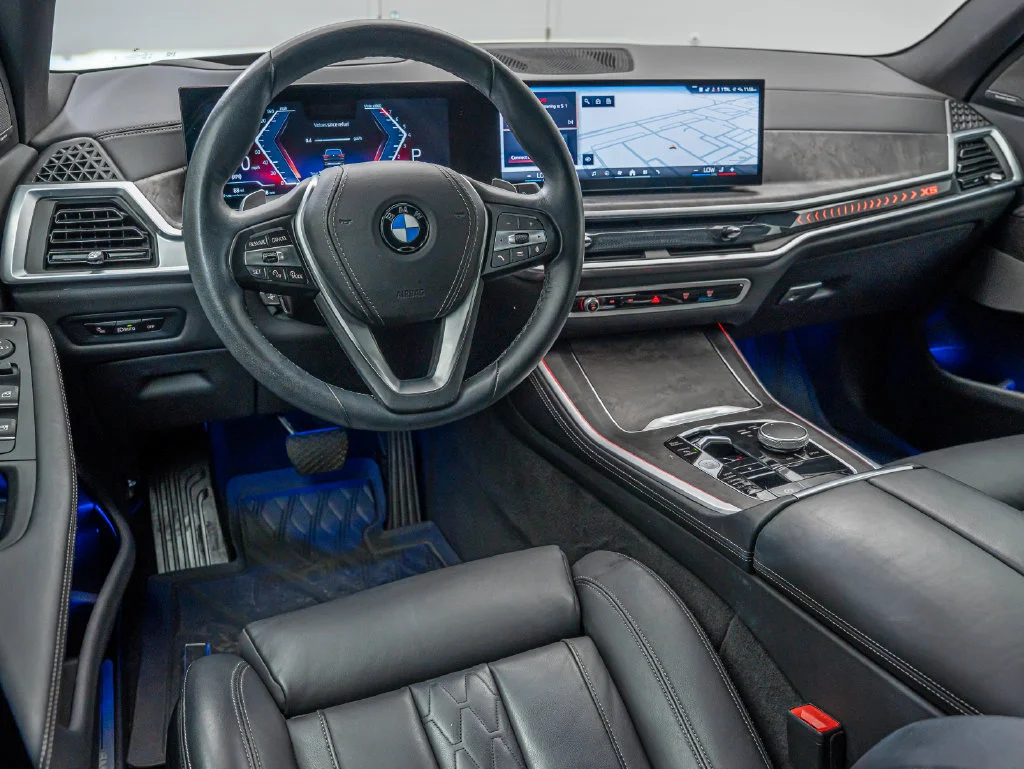 Used 2024 Black Sapphire Metallic BMW xDrive40i image 4