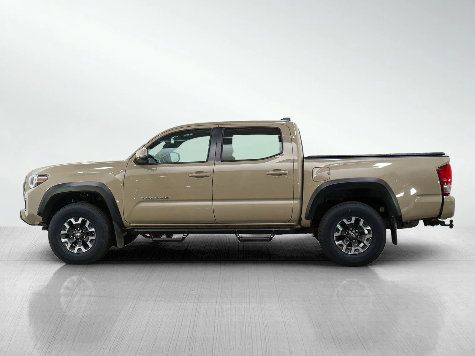 Used 2017 Toyota Tacoma TRD Off Road with VIN 5TFCZ5AN7HX085495 for sale in Burnsville, Minnesota