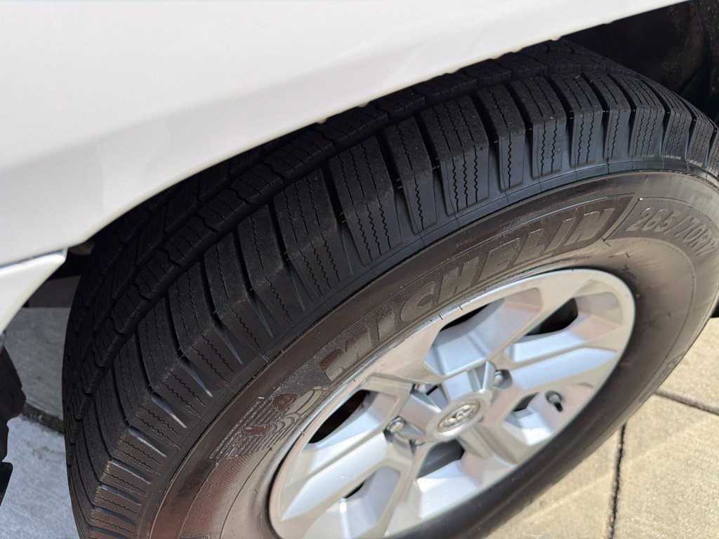 Used 2019 White Toyota SR5 image 11