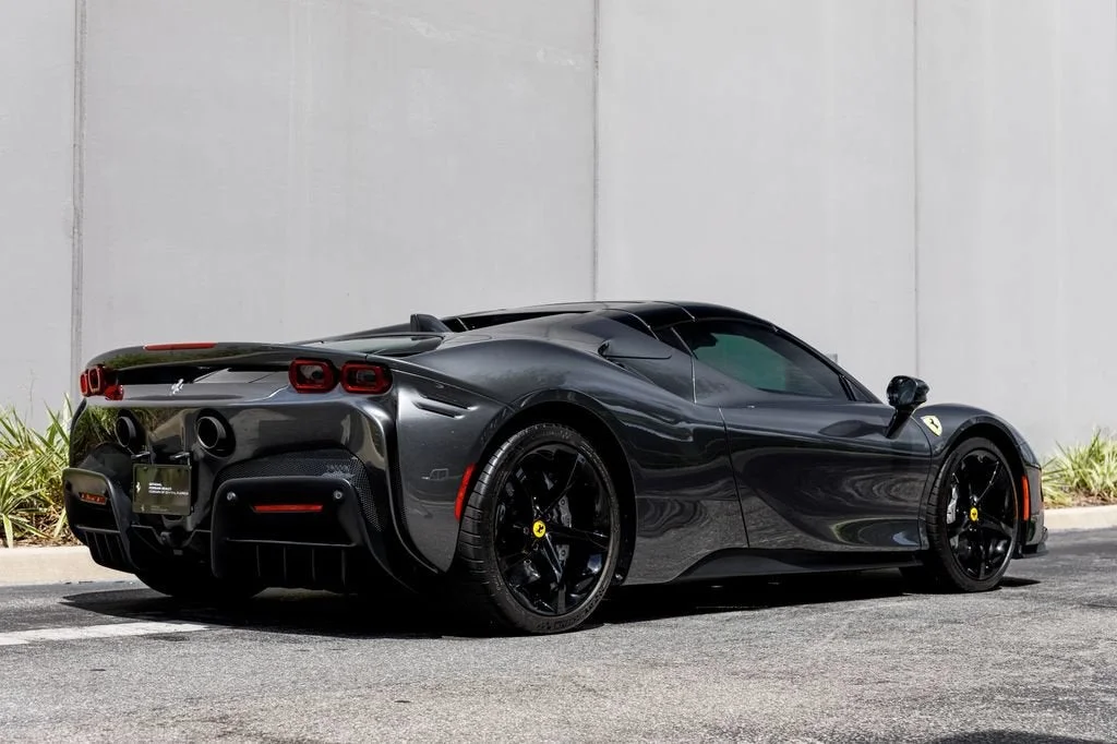 Used 2024 Grigio Silverstone Ferrari  image 35