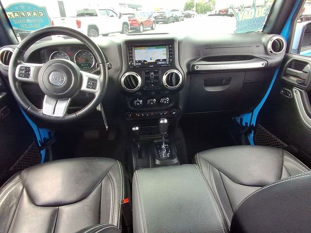 Used 2017  Jeep Unlimited Sahara image 24